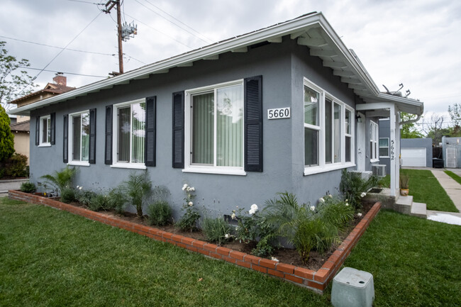 5660 Kester Ave in Van Nuys, CA - Building Photo - Building Photo