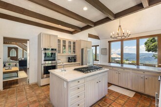 865 Bell Canyon Rd in Angwin, CA - Building Photo - Building Photo