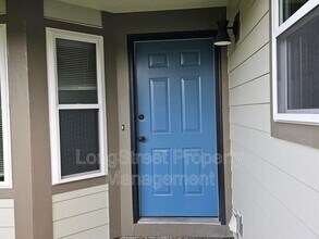 5030 NE Roselawn St in Portland, OR - Building Photo - Building Photo