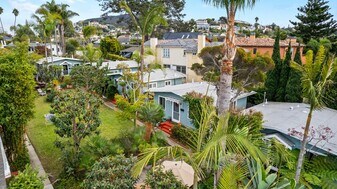 7783 Ivanhoe Ave in San Diego, CA - Building Photo