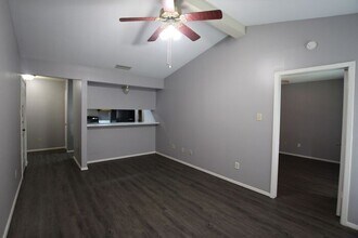 420 W Heritage Dr in Tyler, TX - Building Photo - Building Photo
