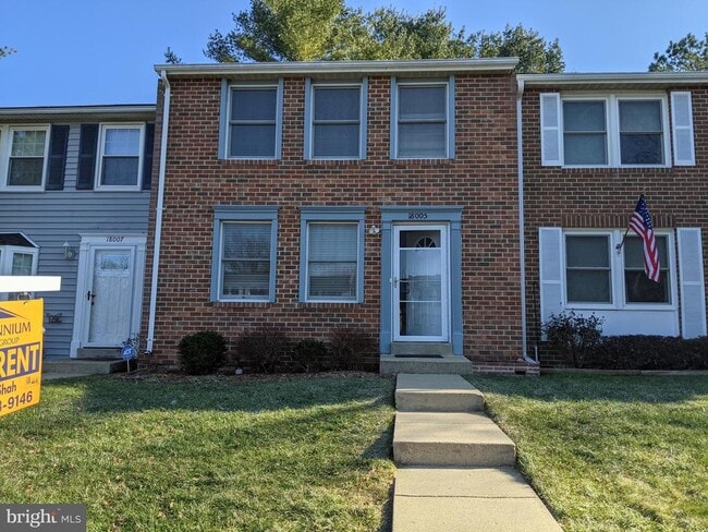 property at 18005 Queen Elizabeth Dr