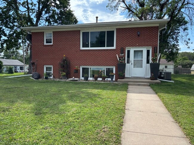 property at 387 S 44th St