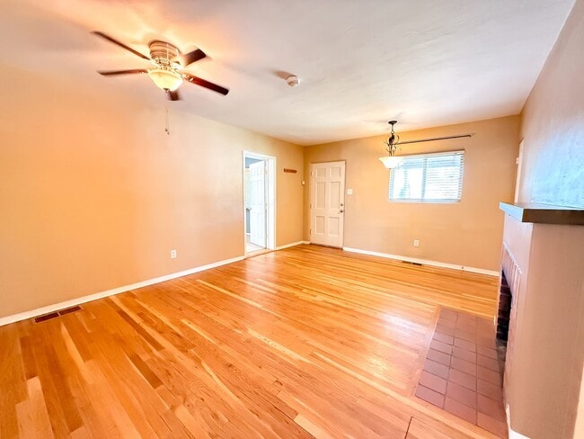 342 Adams St NE in Albuquerque, NM - Building Photo - Building Photo