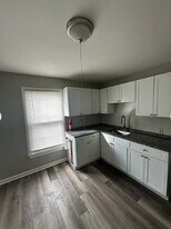 200 Prospect St in Bristol, CT - Building Photo