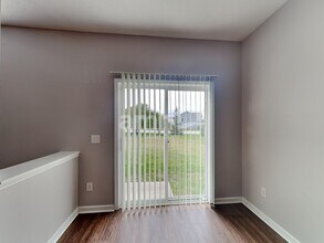 1396 Stormhaven Way in Greenwood, IN - Building Photo - Building Photo