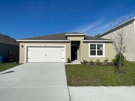 820 Sun Burst Rd in Winter Haven, FL - Building Photo