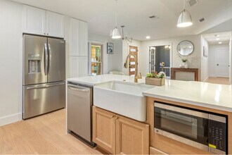 12001 Mossbrook Cove in Austin, TX - Building Photo - Building Photo
