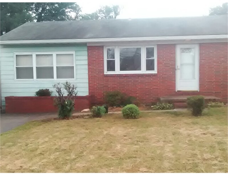 105 Warfield Rd in Glen Burnie, MD - Building Photo
