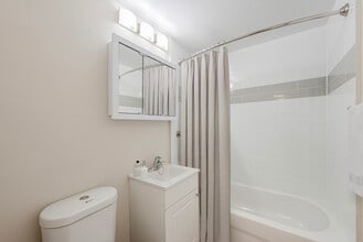 440 Eglinton in Toronto, ON - Building Photo - Building Photo