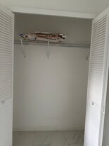 137 ave SW 157 St in Miami, FL - Building Photo