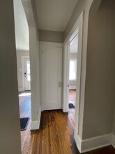 1238 E Bon Air Ct in Decatur, IL - Foto de edificio - Building Photo