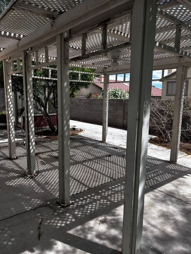 400 Carlton Kay Pl in Las Vegas, NV - Building Photo - Building Photo