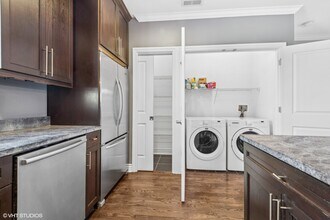 927 W Agatite Ave in Chicago, IL - Building Photo - Building Photo