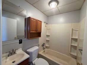 682 Beech St in Manchester, NH - Building Photo - Building Photo