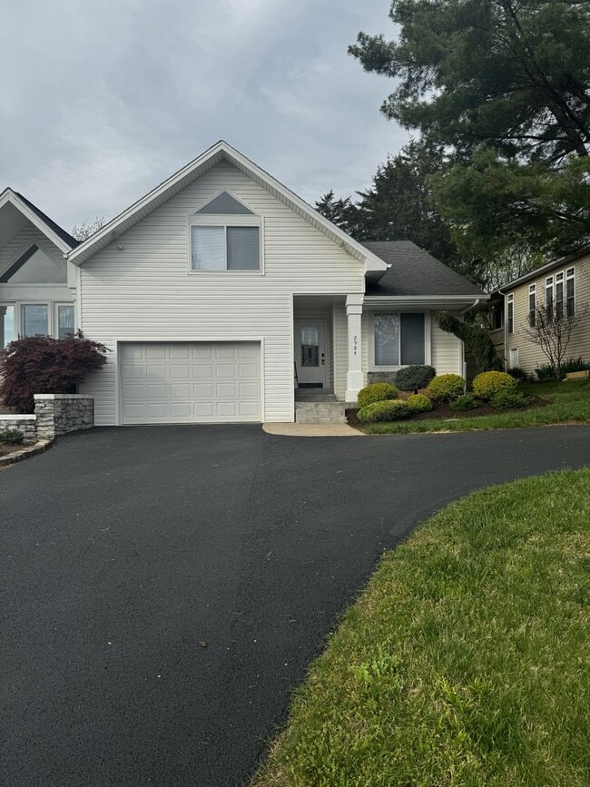 property at 2984 Cullison Ct