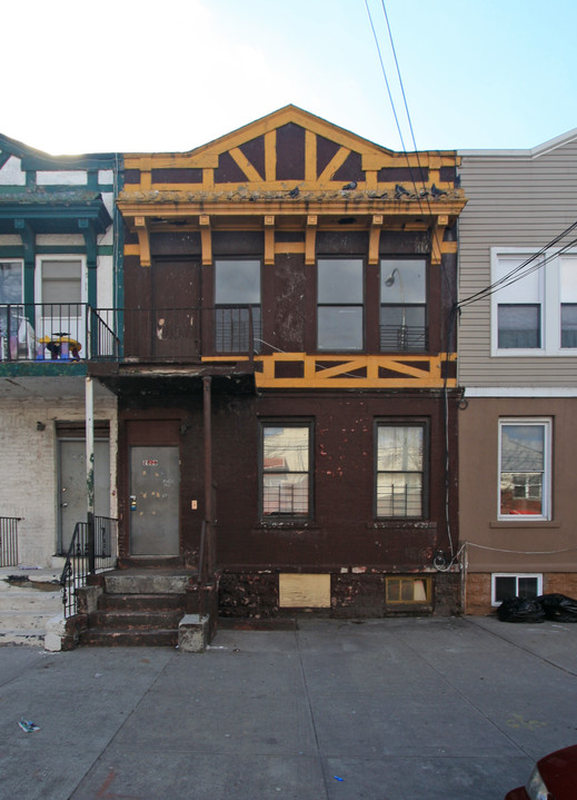 2828 W 19th St in Brooklyn, NY - Building Photo