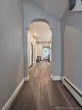 21 Hillside Pl in Norwalk, CT - Building Photo - Building Photo