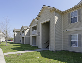 Square One Apartments in Baton Rouge, LA - Building Photo - Building Photo