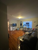 43 Selkirk Rd, Unit 61-11 Apartments