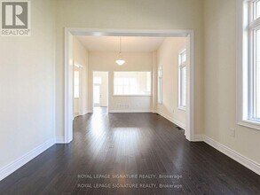 3448 Mosley Gate in Oakville, ON - Building Photo - Building Photo