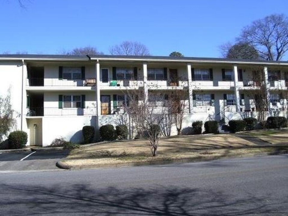 1415 Christine Ave in Anniston, AL - Building Photo