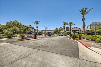 45 Maleena Mesa St in Henderson, NV - Building Photo - Building Photo