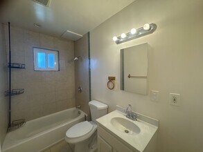 3616 Emerson St in Oakland, CA - Building Photo - Building Photo