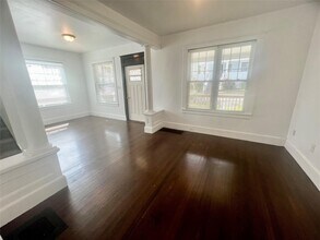 26 Linden Ave in Middletown, NY - Building Photo - Building Photo