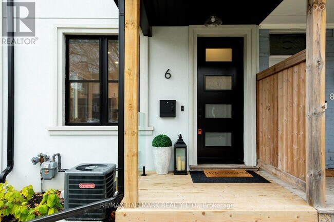 6 Luttrell Ave in Toronto, ON - Building Photo - Building Photo