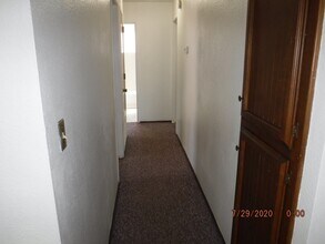 941 Sunwest Dr in Yuba City, CA - Building Photo - Building Photo