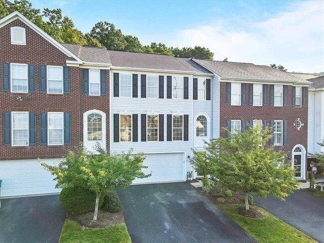 510 W Village Green Blvd in Mars, PA - Building Photo - Building Photo