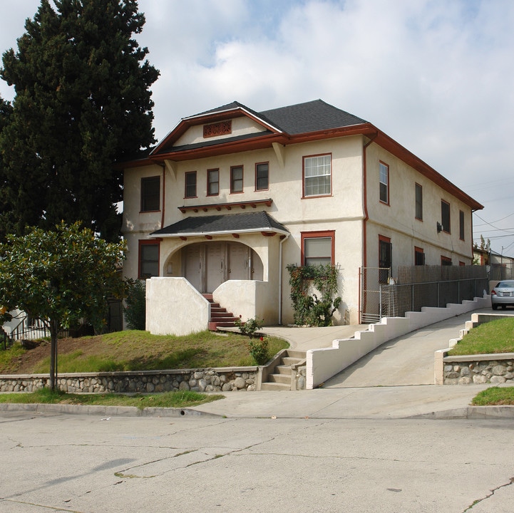 647 N Occidental Blvd in Los Angeles, CA - Building Photo