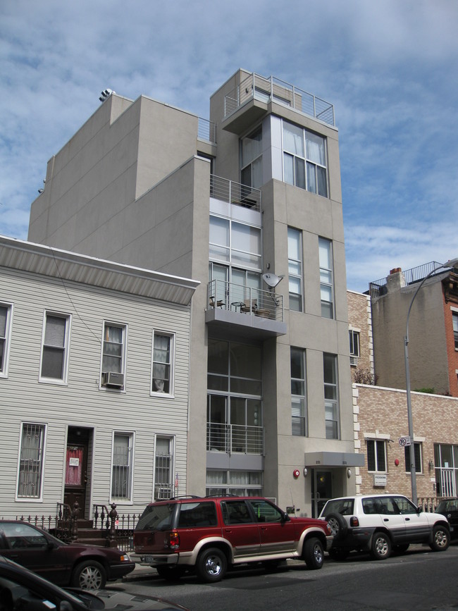 231 16th St in Brooklyn, NY - Building Photo - Building Photo