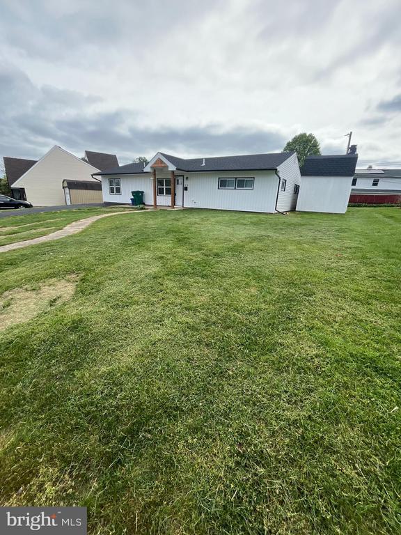property at 23 Mimosa Ln