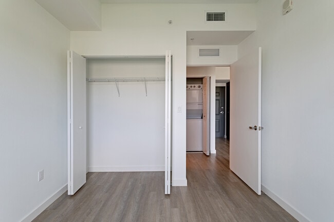Pine Groves in Homestead, FL - Building Photo - Interior Photo
