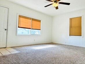 1111 N Eisenhower Dr in Junction City, KS - Building Photo - Building Photo