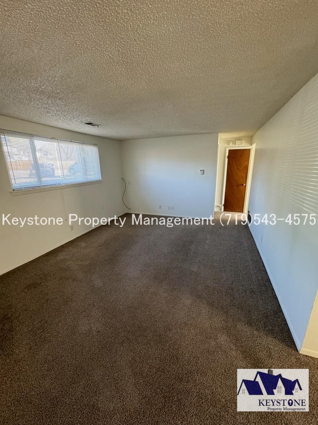 227 Bonnymede Rd in Pueblo, CO - Building Photo - Building Photo