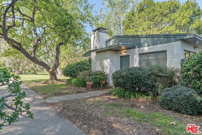 property at 5116 Village Green