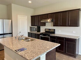 2330 Georgina Falls Dr in Spring, TX - Building Photo