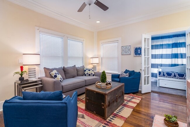 property at 418 E Myrtle St