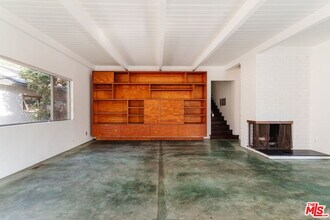 2042 Sanborn Ave in Los Angeles, CA - Building Photo - Building Photo