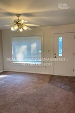 4632 Monroe St in Dearborn Heights, MI - Building Photo - Building Photo