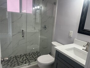 1067 NW 24th St in Miami, FL - Building Photo - Building Photo