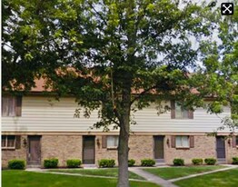 7767 Betsy Ross Cir in Dayton, OH - Building Photo