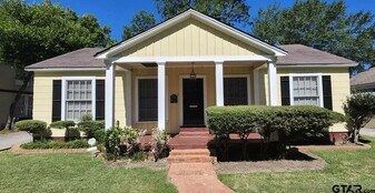409 Sunny Ln in Tyler, TX - Building Photo