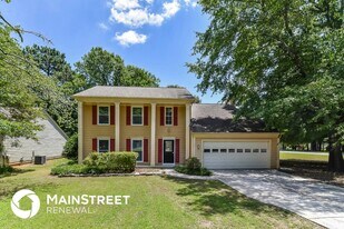 353 Cimarron Way in Lawrenceville, GA - Building Photo