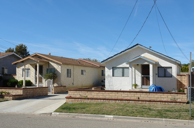 11369-11375 Aster St in Saticoy, CA - Building Photo - Building Photo