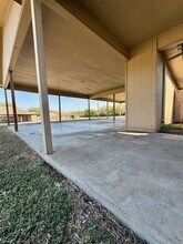 100-102-102 W Gruver Cir in Hewitt, TX - Building Photo - Building Photo