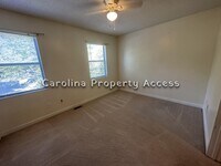 213 Cedarwood Ln photo'